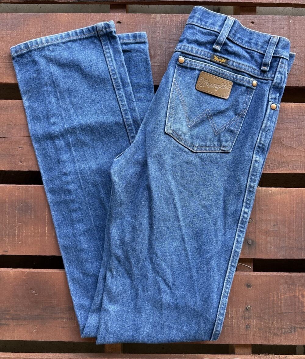 Wrangler 938DEN Vintage Straight Leg Jeans 30x36 Cowboy Cut 100% Cotton Denim